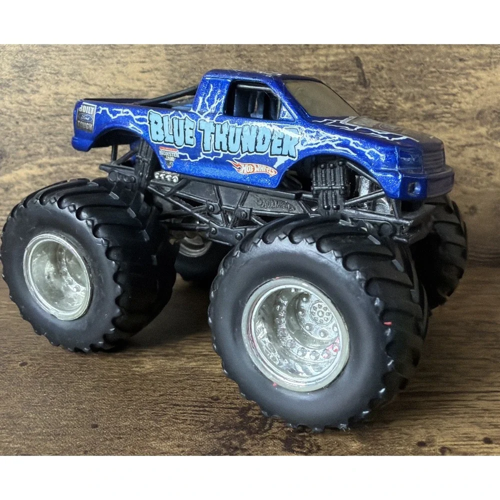 Monster Jam Hot Wheels Blue Thunder 1:64 Diecast Please Read Fast Safe Shipping